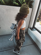 Load image into Gallery viewer, Camoflauge Cargo Pants